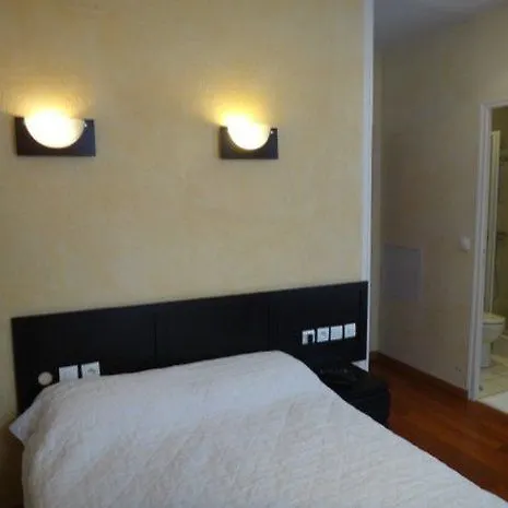 De Cabourg Hotell 2*
