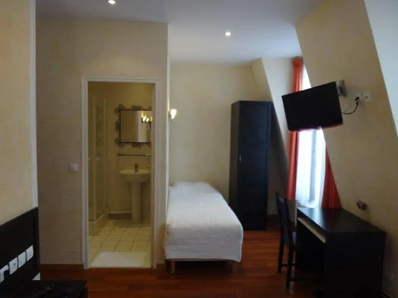 Hotel De Cabourg 2*